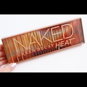 Naked Heat Eyeshadow Palette Urban Decay